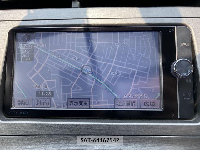 Toyota PRIUS 2014-03 8101309-19