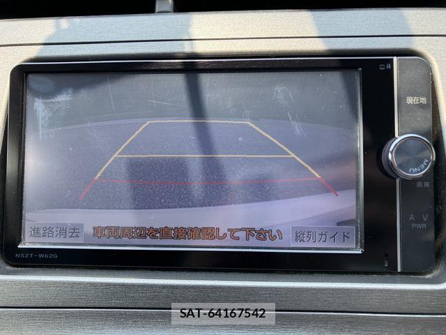 Toyota PRIUS 2014-03 8101309-20