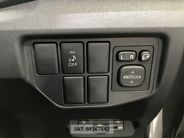 Toyota PRIUS 2014-03 8101309-24