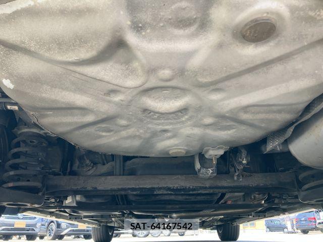 Toyota PRIUS 2014-03 8101309-28