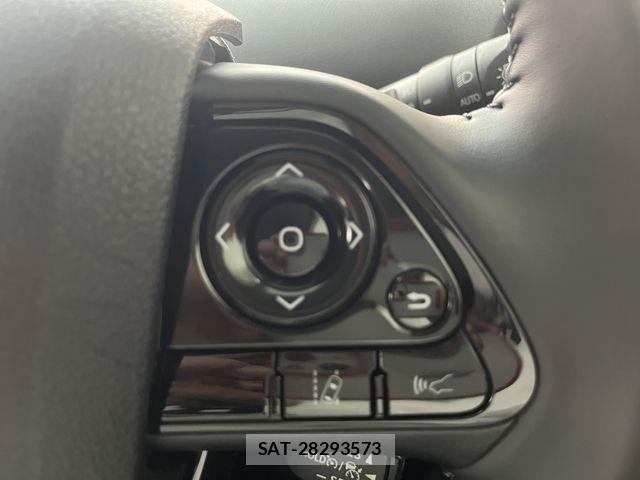 Toyota PRIUS 2021-06 8101263-17