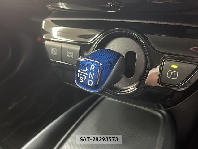 Toyota PRIUS 2021-06 8101263-19