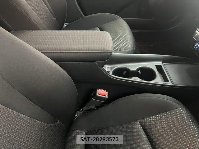 Toyota PRIUS 2021-06 8101263-22