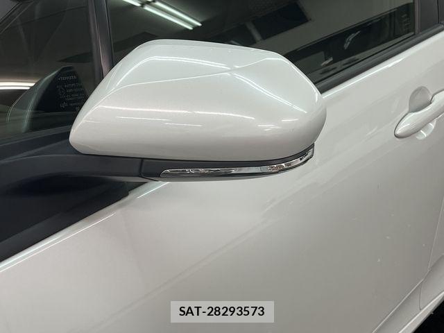 Toyota PRIUS 2021-06 8101263-24