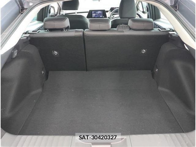 Toyota PRIUS 2023-11 8101257-19