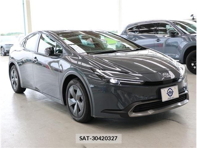 Toyota PRIUS 2023-11 8101257-22