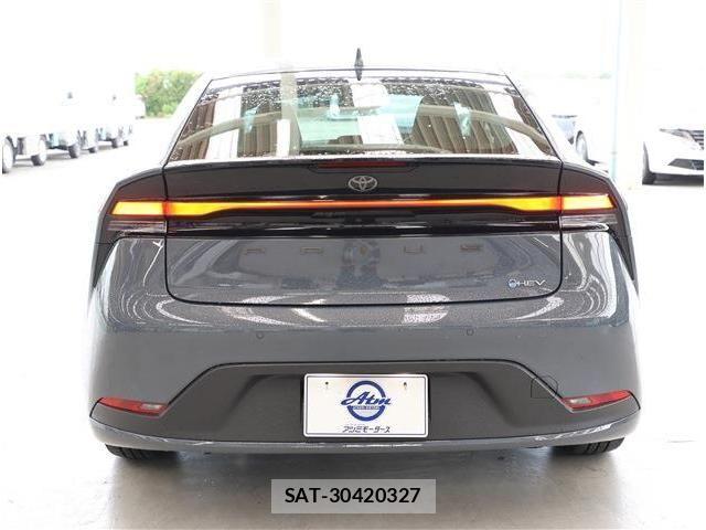 Toyota PRIUS 2023-11 8101257-23