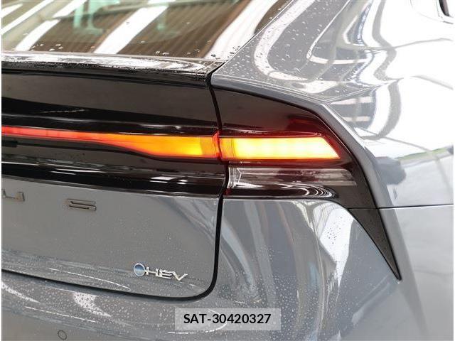 Toyota PRIUS 2023-11 8101257-27