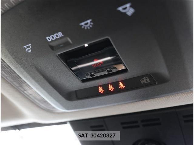 Toyota PRIUS 2023-11 8101257-28