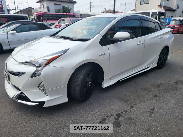 Toyota PRIUS 2016-07 8101284-11