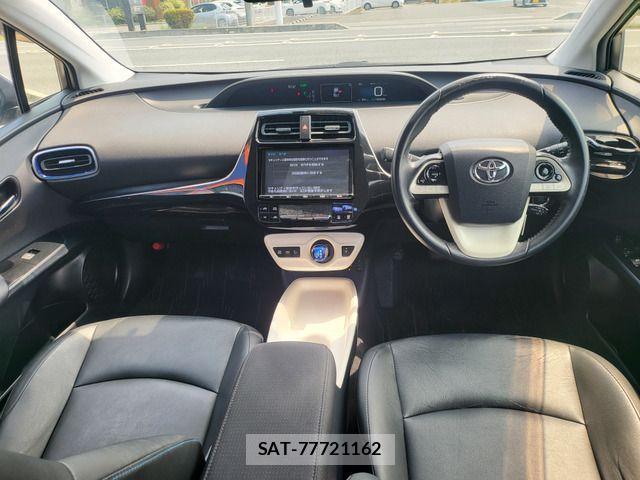 Toyota PRIUS 2016-07 8101284-2
