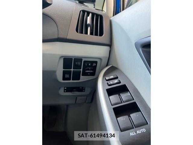 Toyota PRIUS 2011-02 8101347-16