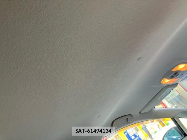 Toyota PRIUS 2011-02 8101347-22