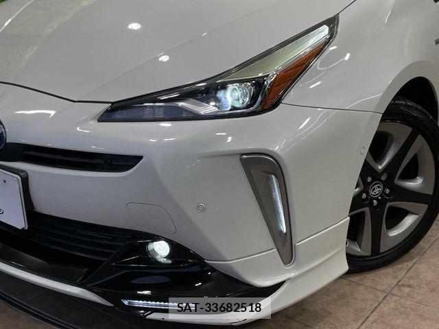 Toyota PRIUS 2019-02 8101255-11