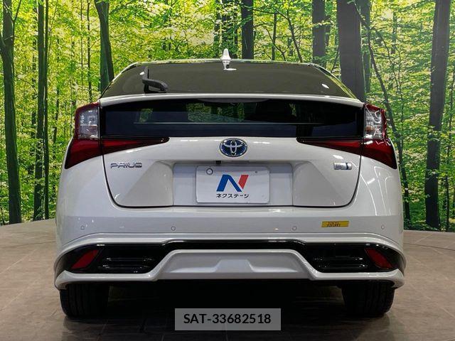 Toyota PRIUS 2019-02 8101255-14