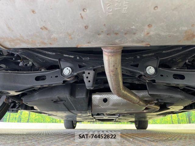 Toyota PRIUS 2023-09 8101251-19