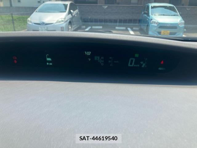 Toyota PRIUS 2010-03 8101339-15