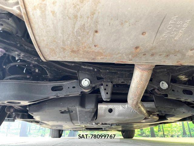 Toyota PRIUS 2023-10 8101256-18