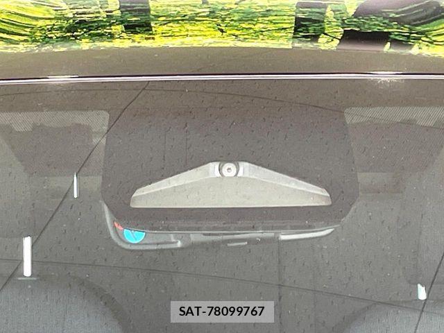 Toyota PRIUS 2023-10 8101256-4
