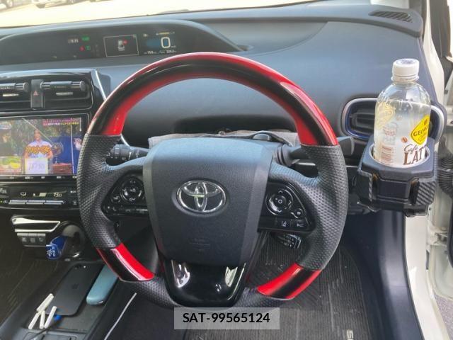 Toyota PRIUS 2019-04 8101267-16