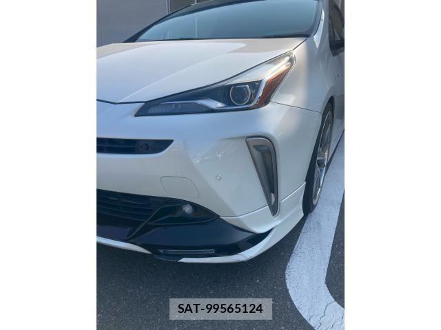 Toyota PRIUS 2019-04 8101267-2