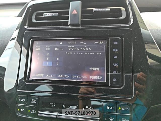 Toyota PRIUS 2019-08 8101276-13