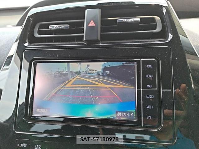 Toyota PRIUS 2019-08 8101276-14