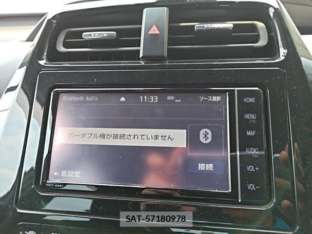 Toyota PRIUS 2019-08 8101276-15