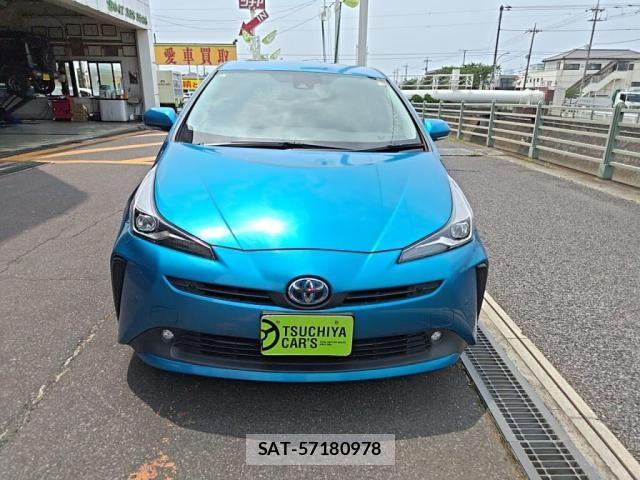 Toyota PRIUS 2019-08 8101276-8