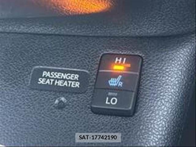 Toyota PRIUS 2016-05 8101283-14