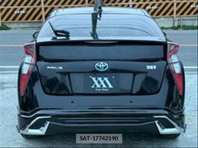 Toyota PRIUS 2016-05 8101283-4