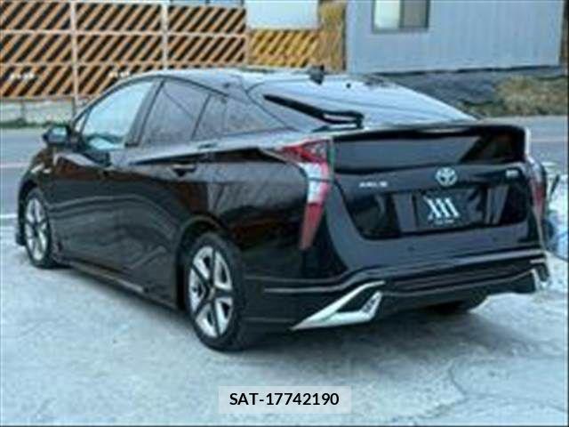 Toyota PRIUS 2016-05 8101283-6