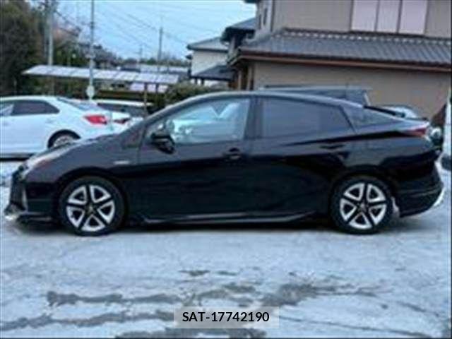 Toyota PRIUS 2016-05 8101283-7