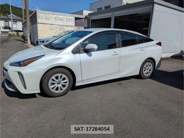 Toyota PRIUS 2021-05 8101265-3