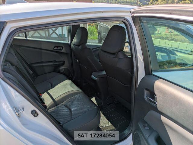 Toyota PRIUS 2021-05 8101265-6