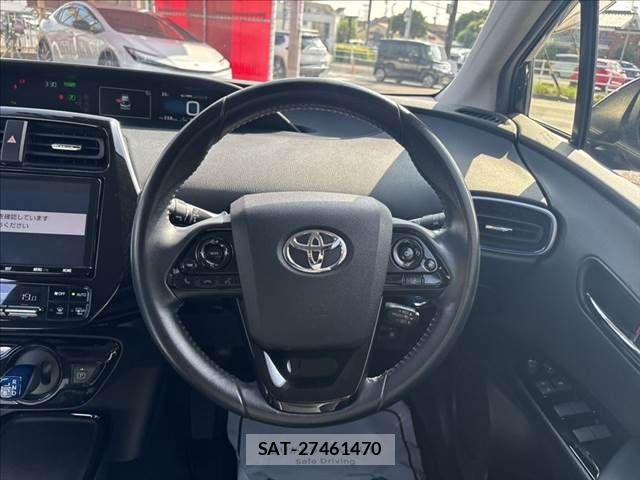 Toyota PRIUS 2019-05 8101268-9