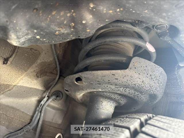 Toyota PRIUS 2019-05 8101268-13