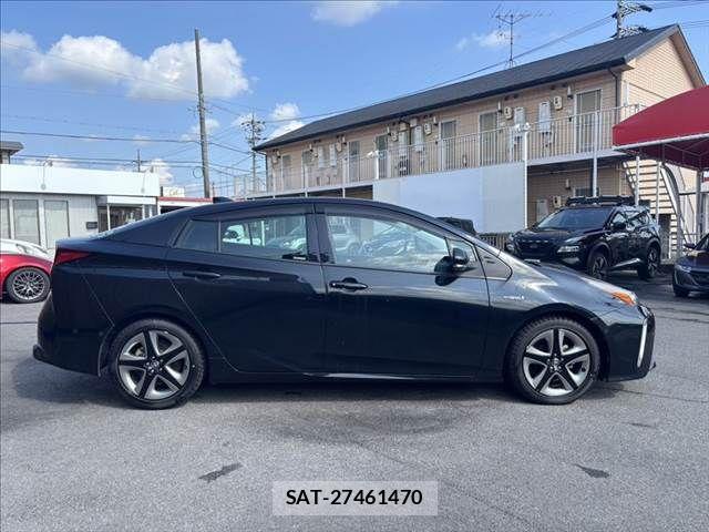 Toyota PRIUS 2019-05 8101268-16