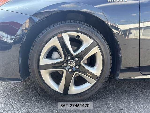 Toyota PRIUS 2019-05 8101268-28