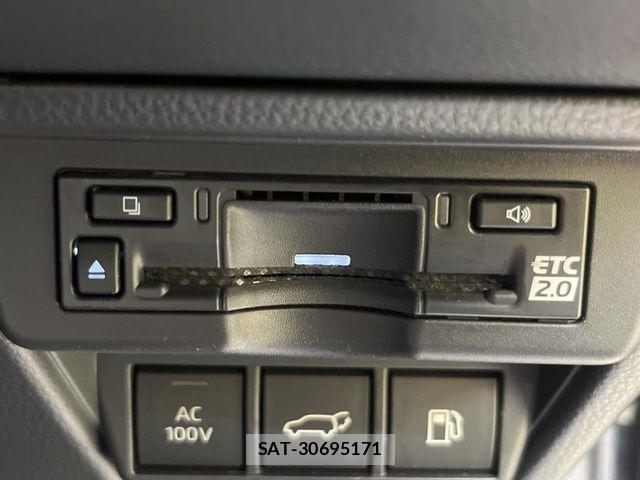 Toyota PRIUS 2023-06 8101247-4