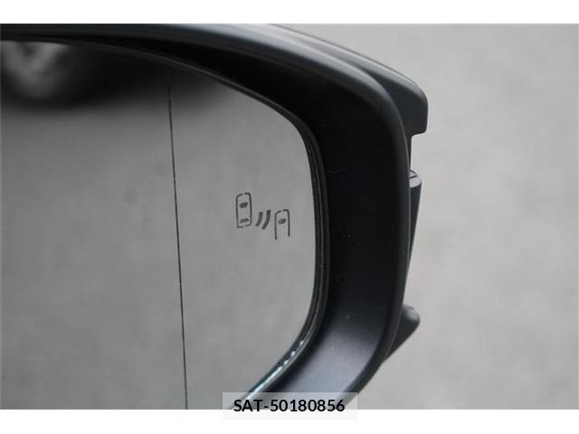 Toyota PRIUS 2023-11 8101250-24