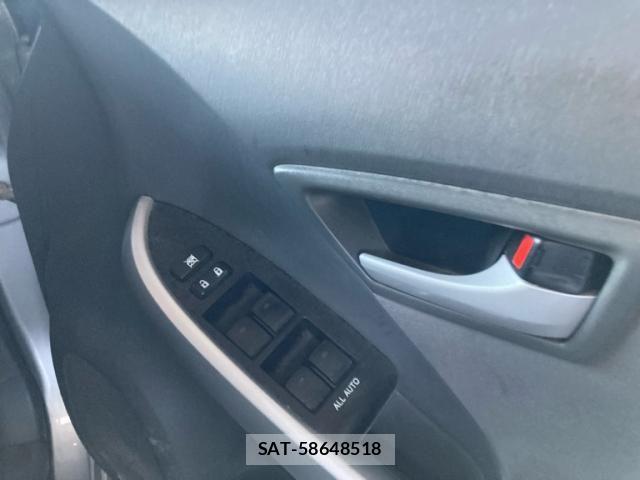 Toyota PRIUS 2010-03 8101334-9