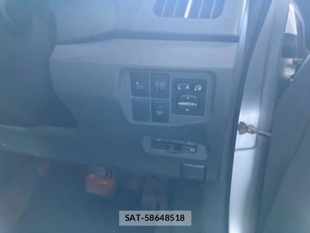 Toyota PRIUS 2010-03 8101334-10