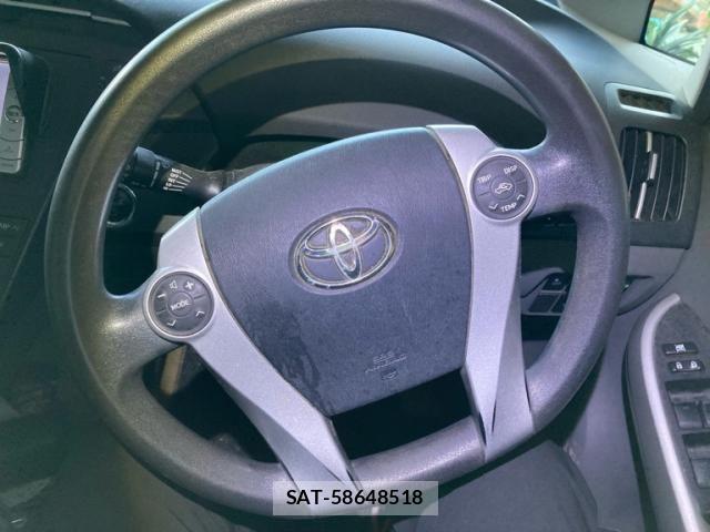 Toyota PRIUS 2010-03 8101334-11