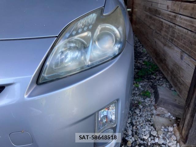 Toyota PRIUS 2010-03 8101334-1