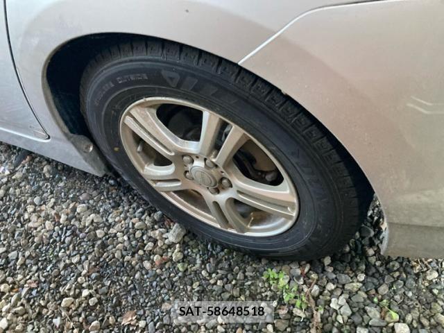 Toyota PRIUS 2010-03 8101334-6
