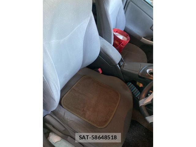 Toyota PRIUS 2010-03 8101334-7
