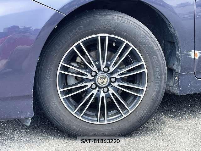 Toyota PRIUS 2011-11 8101312-3