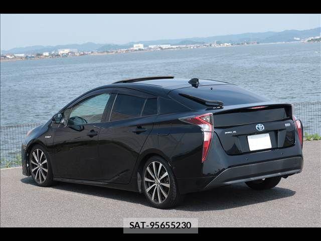Toyota PRIUS 2016-12 8101273-3