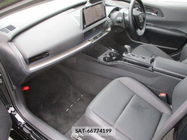 Toyota PRIUS 2025-01 8101238-13